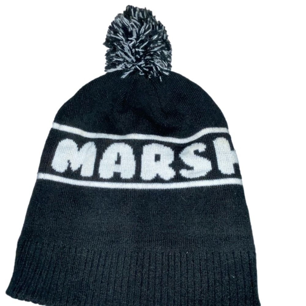 Like New Modern Trendy In Style Marshmallow Ski Hat Worn few times OS Unisex